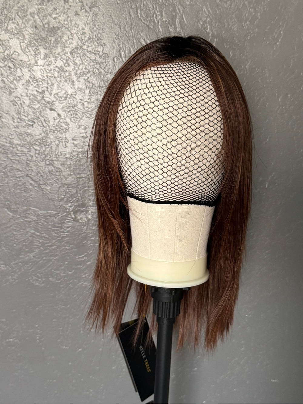 KUSHIKAMANA 18 HF WIG CHERRY W/ COLA BY BELLE TRESS NEW WITH TAGS BEAUTIFUL ❤️